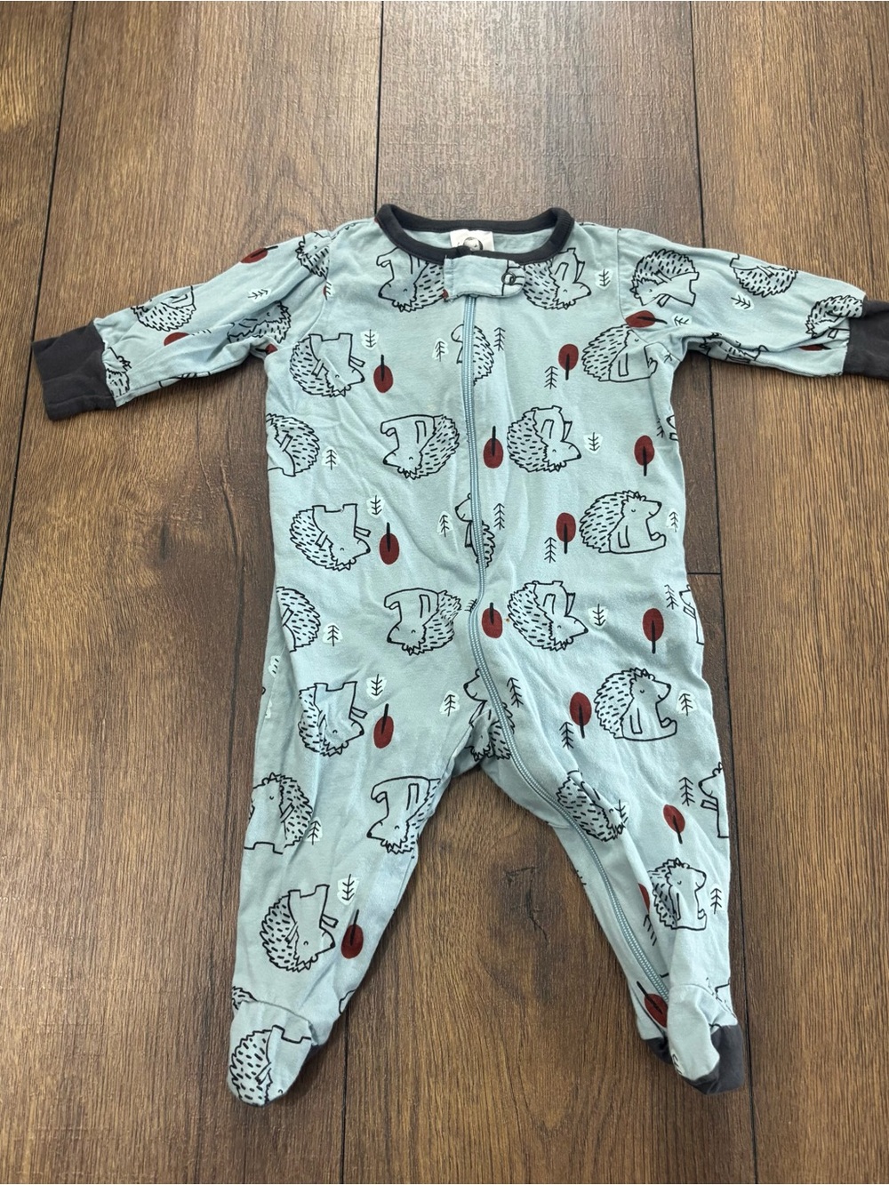 Gerber Baby Hedgehog Print Footie Sleeper, Size 0-3 months